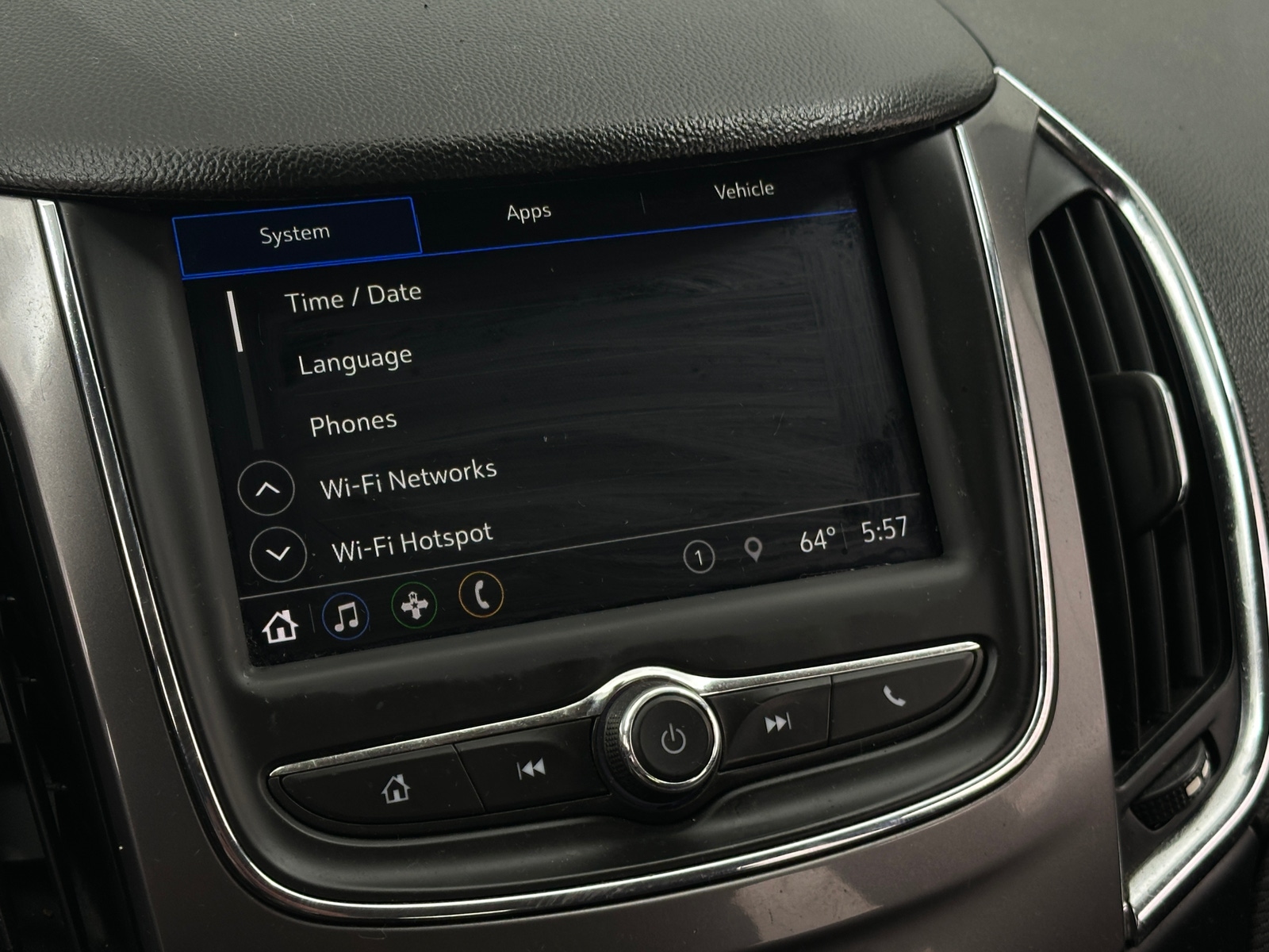 Thumbnail: 2019 Chevrolet Cruze - 4