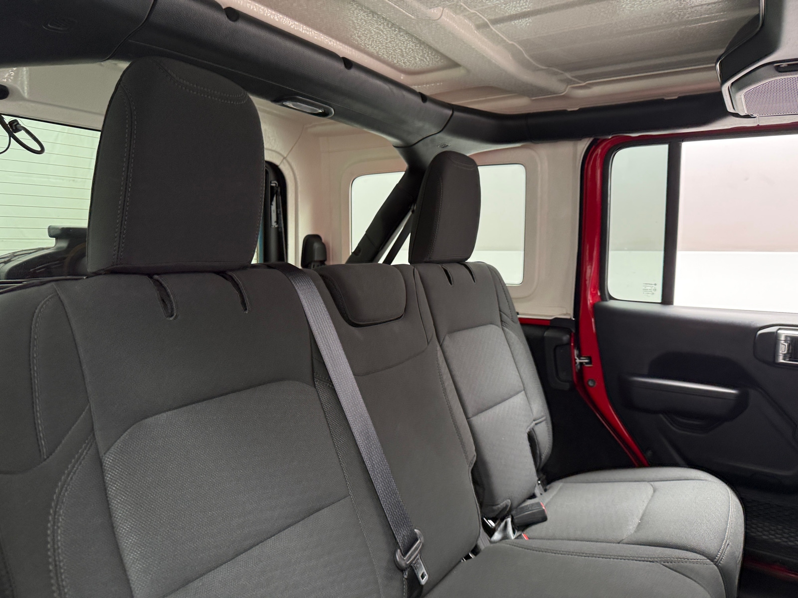 Thumbnail: 2022 Jeep Wrangler - 6