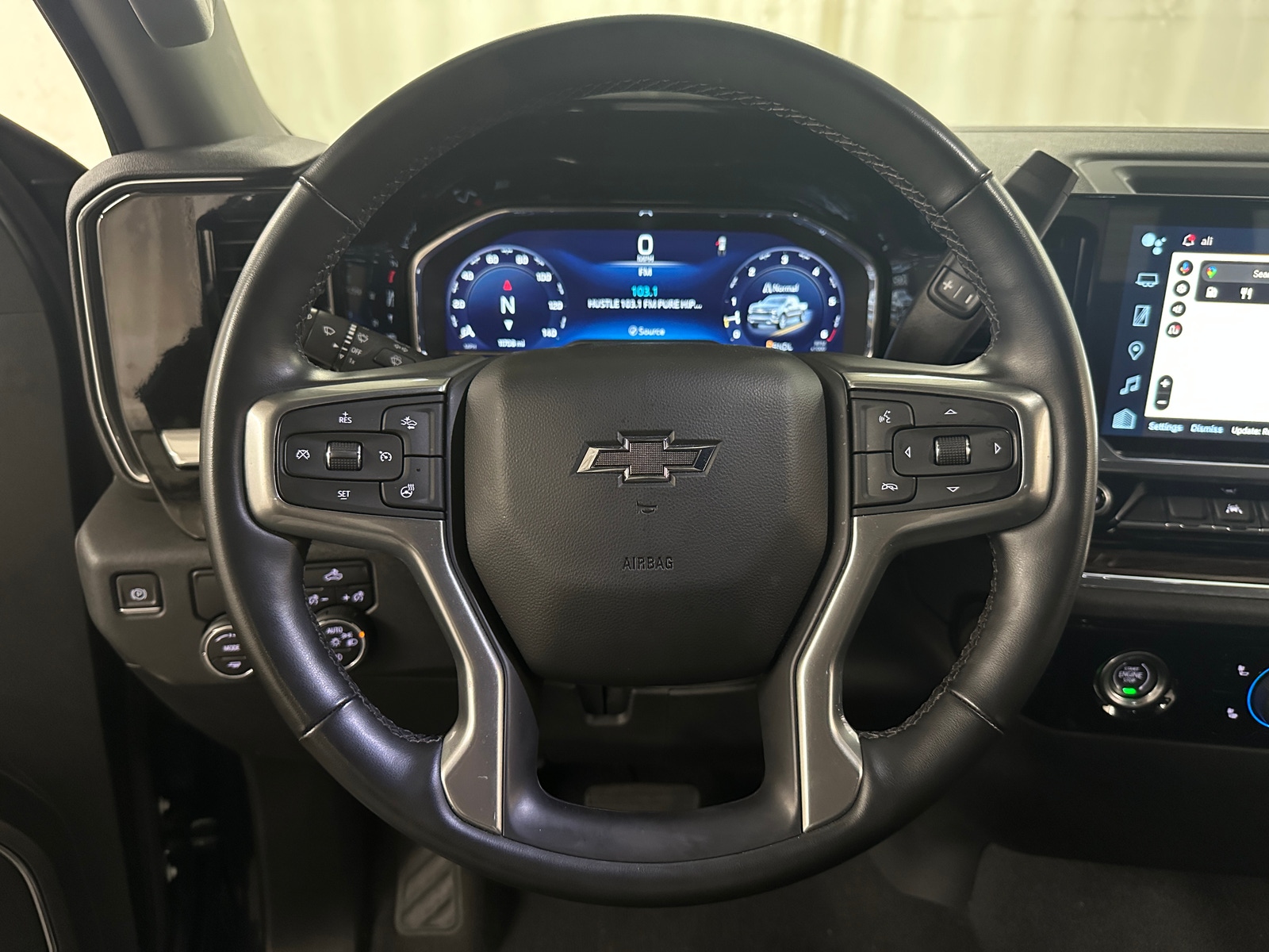 Thumbnail: 2023 Chevrolet Silverado 1500 - 5