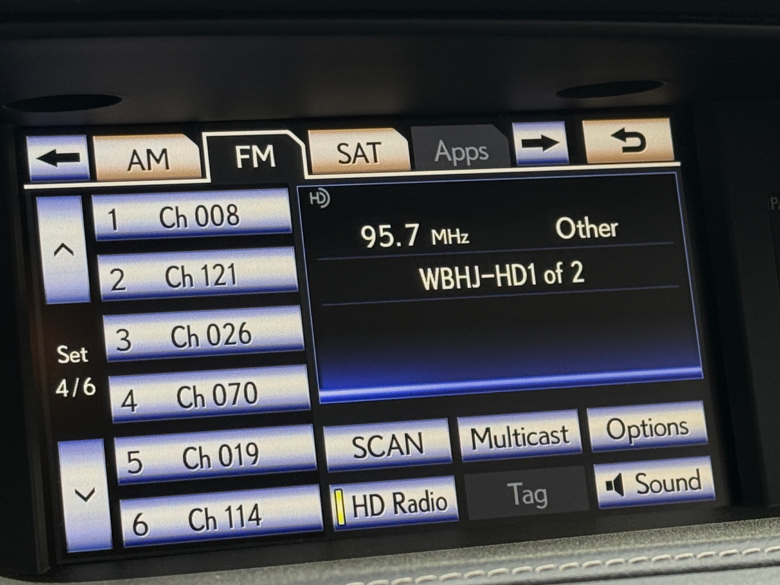 Thumbnail: 2014 Lexus ES - 3