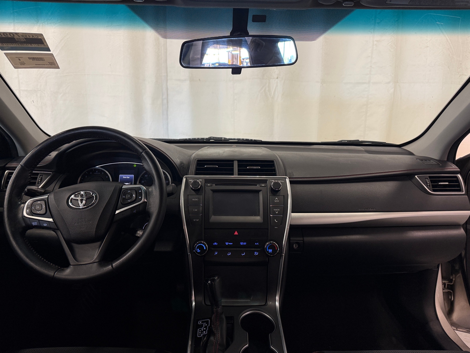 Thumbnail: 2016 Toyota Camry - 3