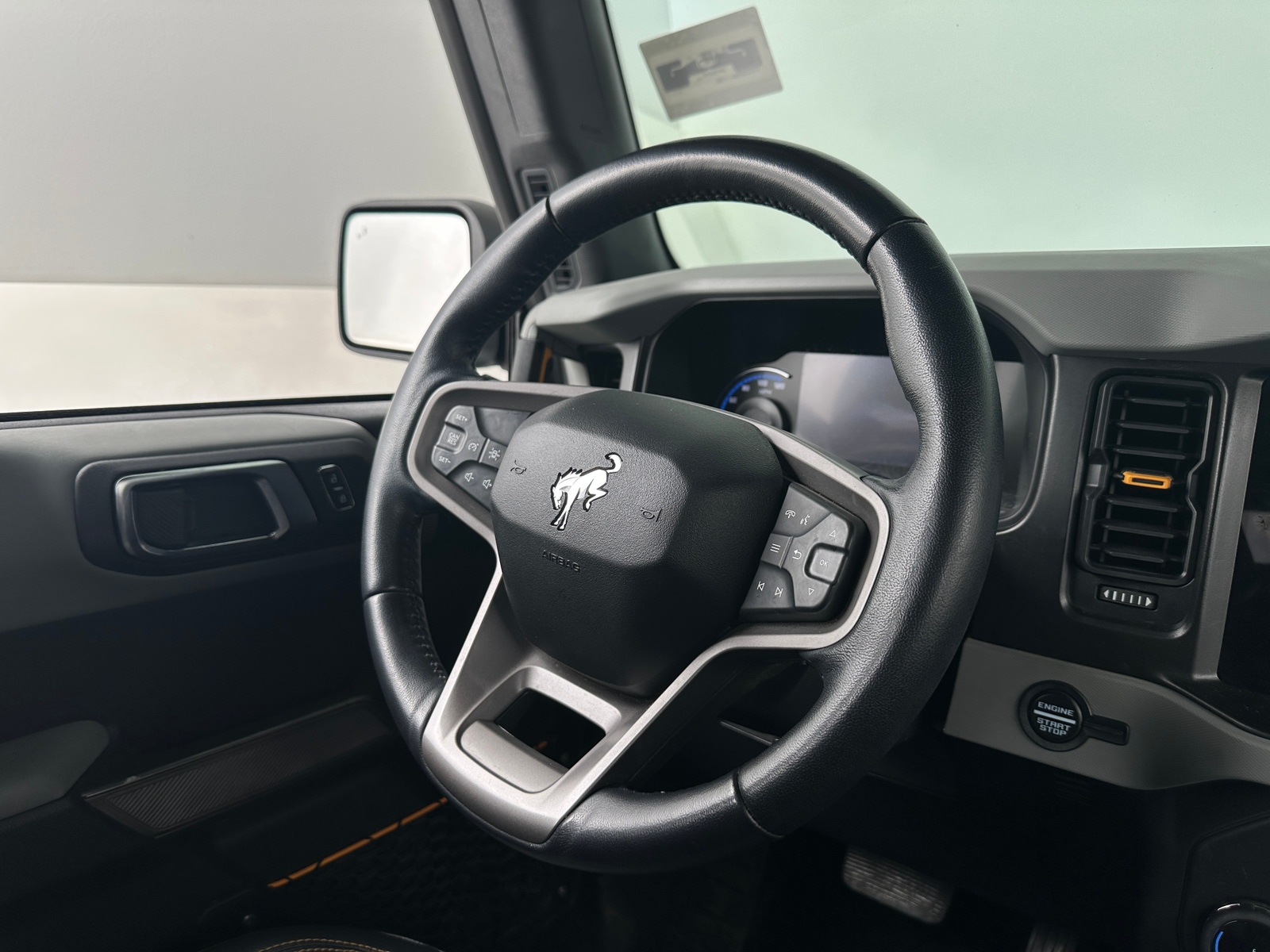 Thumbnail: 2022 Ford Bronco - 4