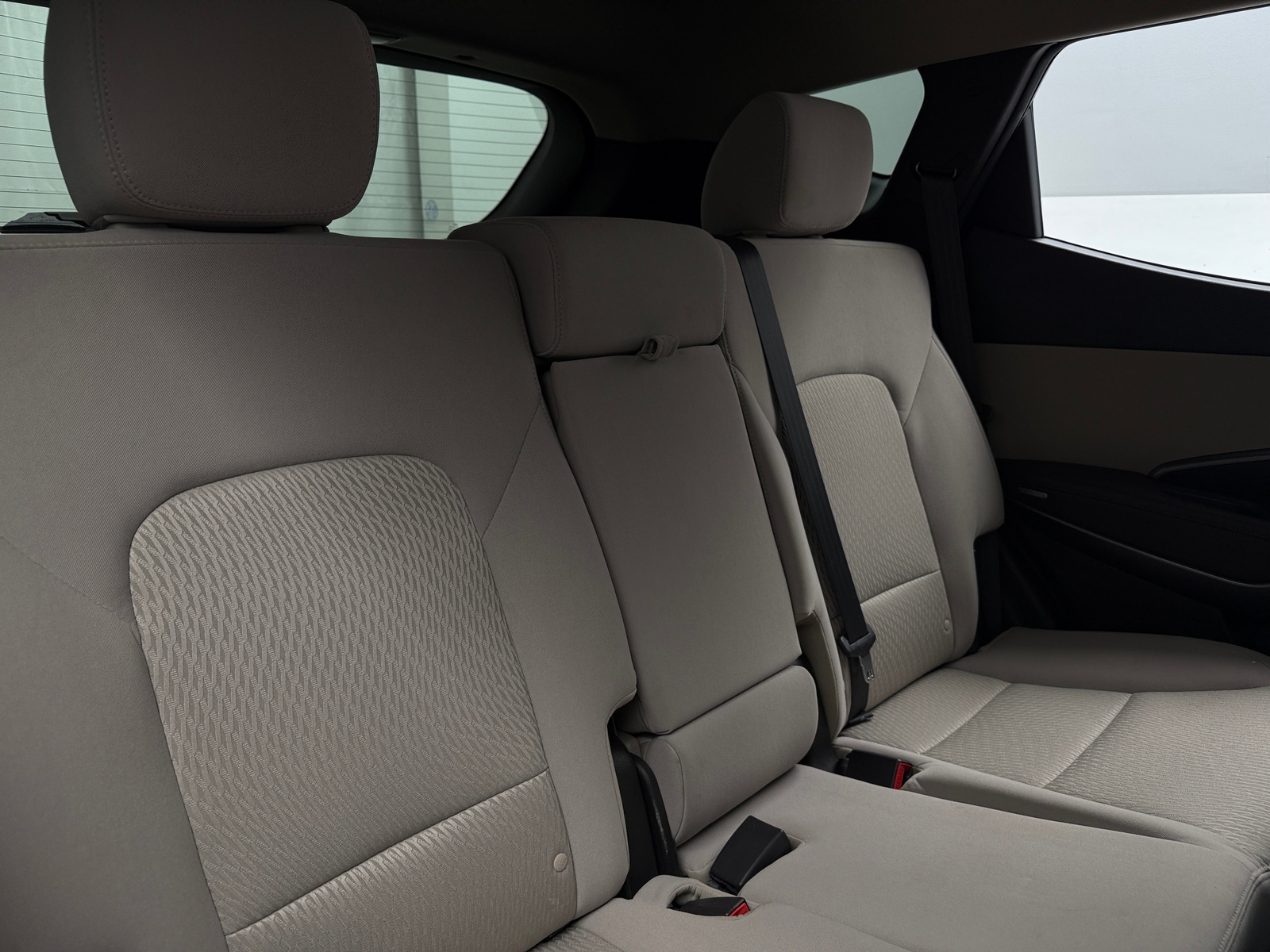 Thumbnail: 2017 Hyundai Santa Fe - 6