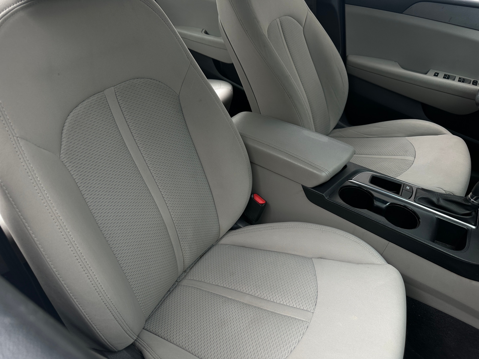 Thumbnail: 2017 Hyundai Sonata - 2