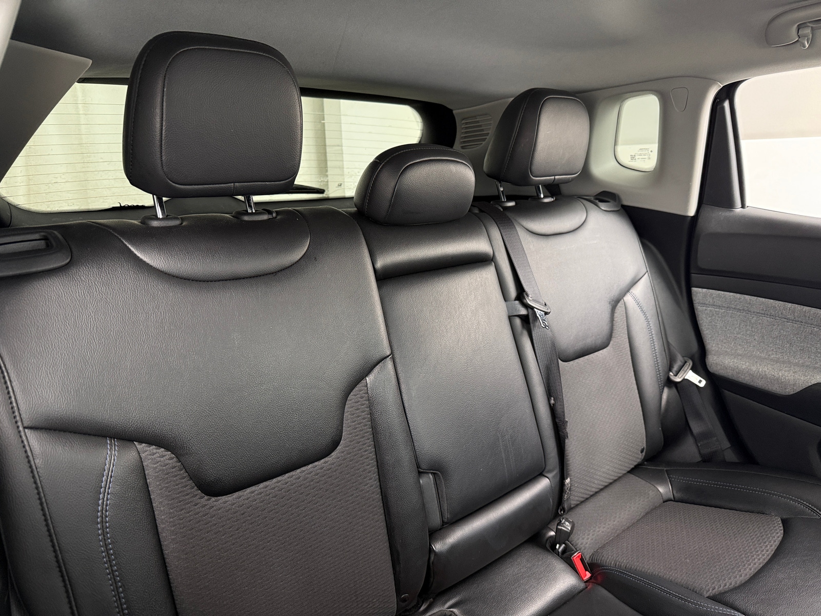 Thumbnail: 2022 Jeep Compass - 6