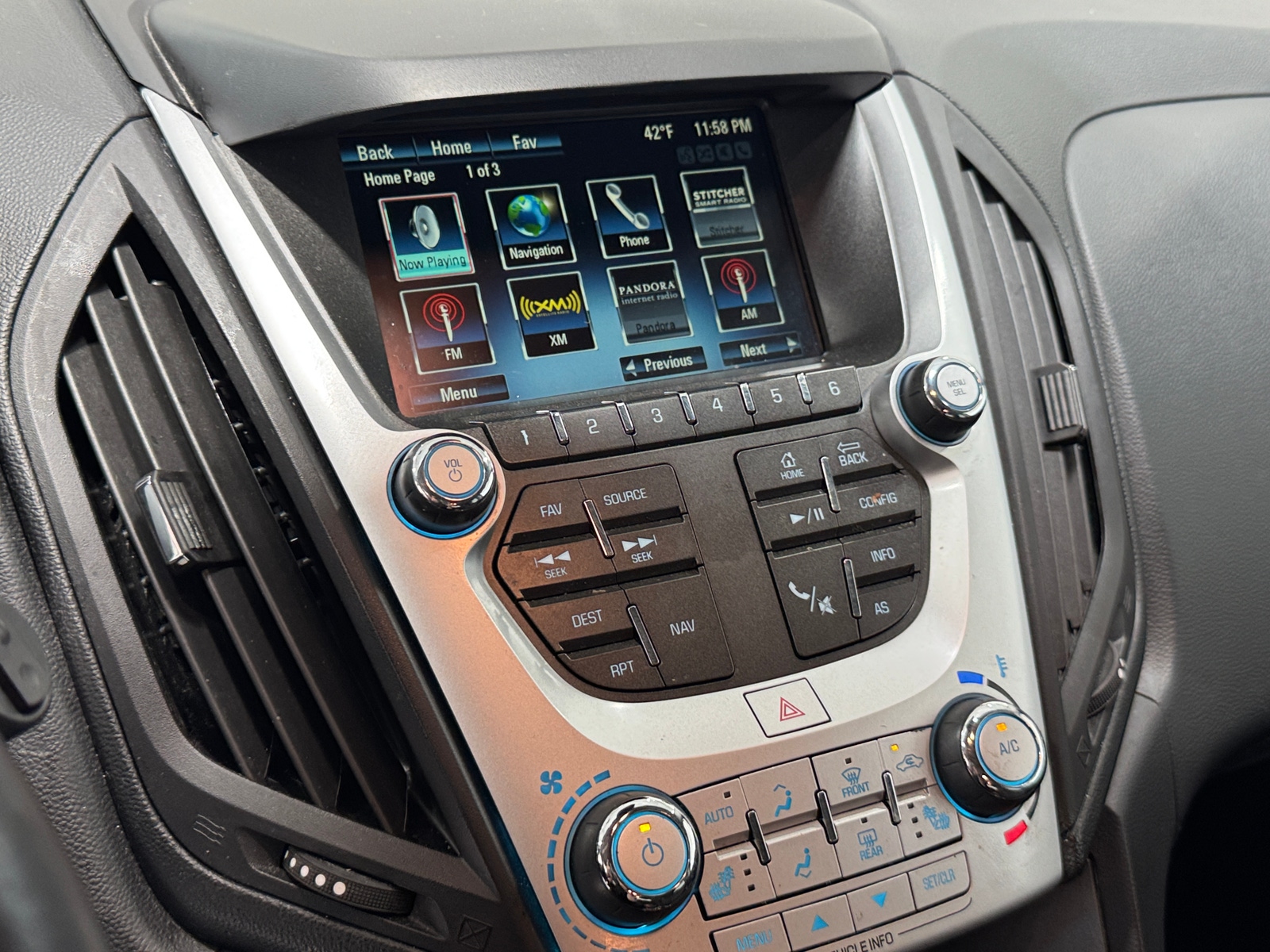 Thumbnail: 2016 Chevrolet Equinox - 4