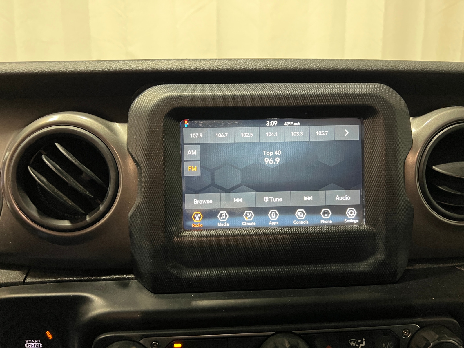 Thumbnail: 2022 Jeep Wrangler - 4