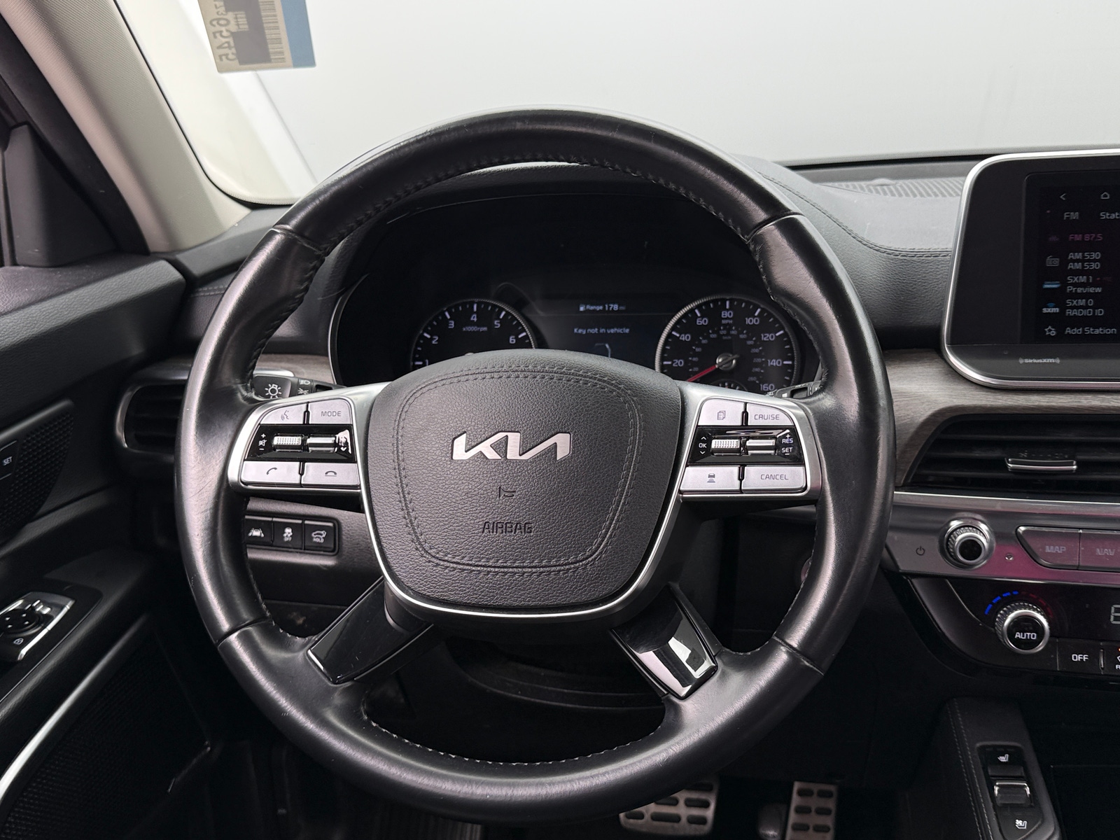 Thumbnail: 2022 Kia Telluride - 4