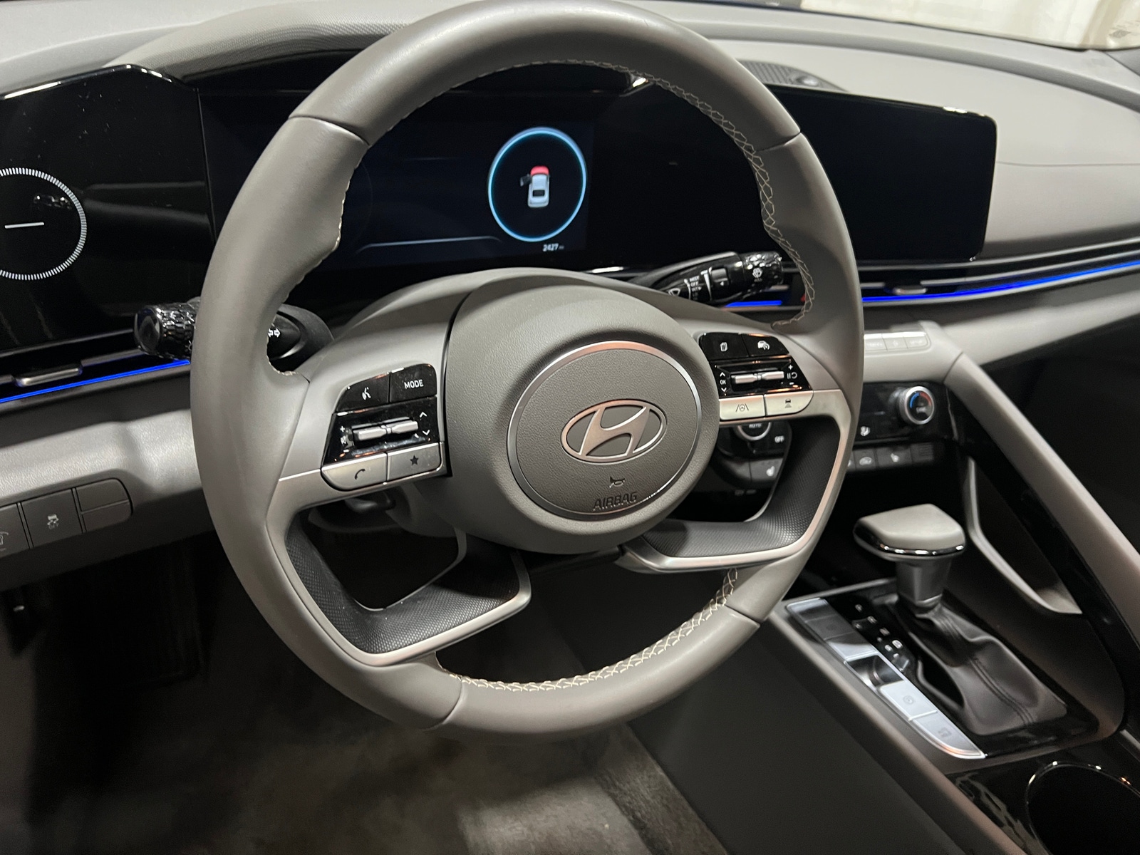 Thumbnail: 2024 Hyundai Elantra - 5