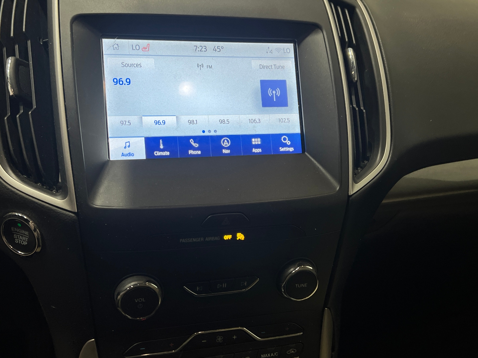 Thumbnail: 2020 Ford Edge - 3