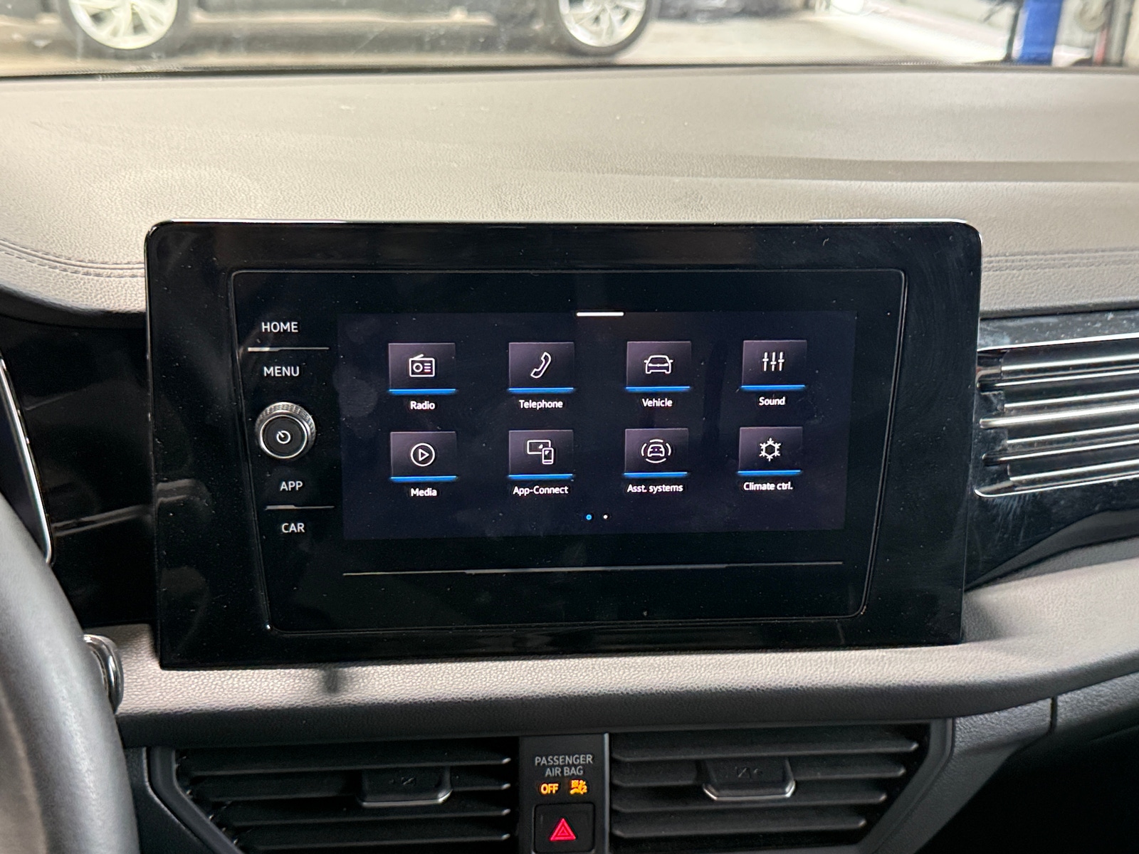 Thumbnail: 2025 Volkswagen Jetta - 4