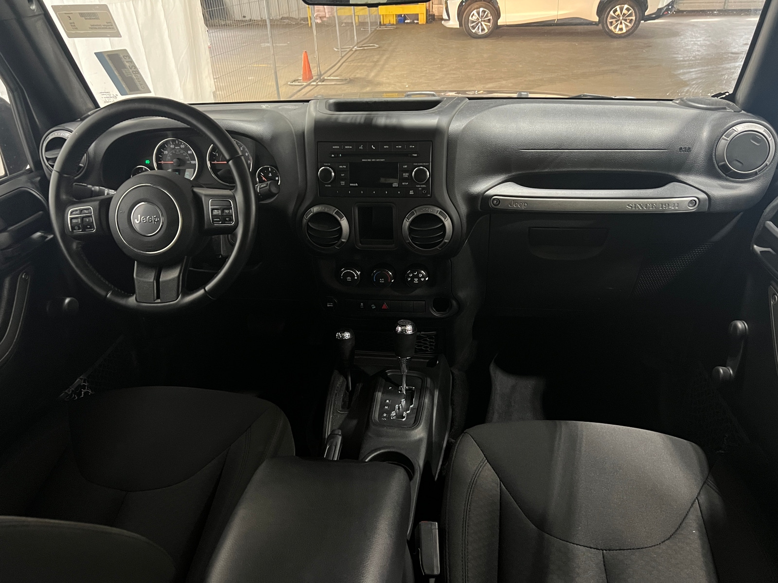 Thumbnail: 2017 Jeep Wrangler - 3