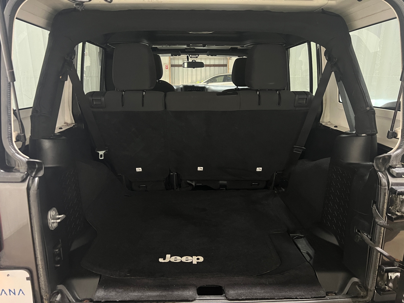 Thumbnail: 2017 Jeep Wrangler - 7