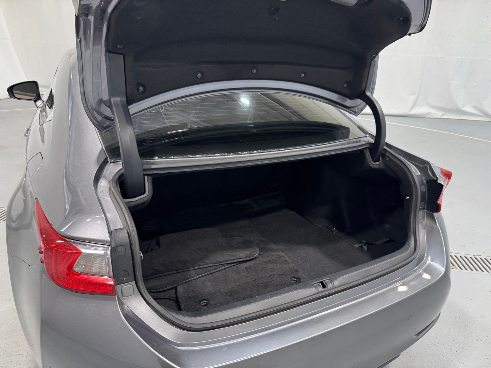 Thumbnail: 2015 Lexus RC - 4