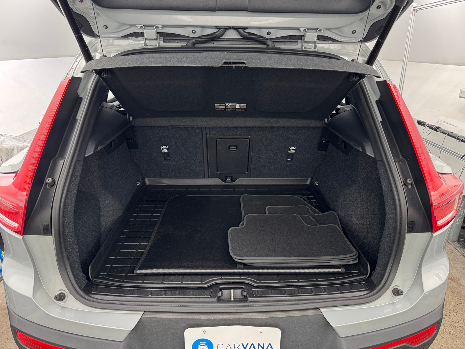 Thumbnail: 2024 Volvo XC40 - 7