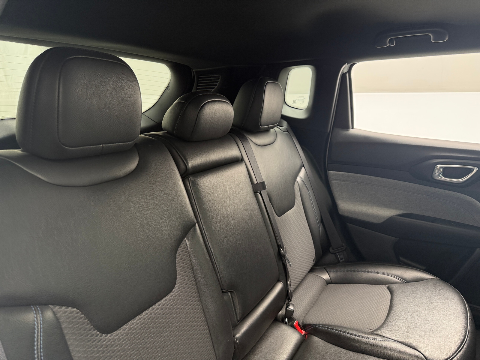 Thumbnail: 2023 Jeep Compass - 6