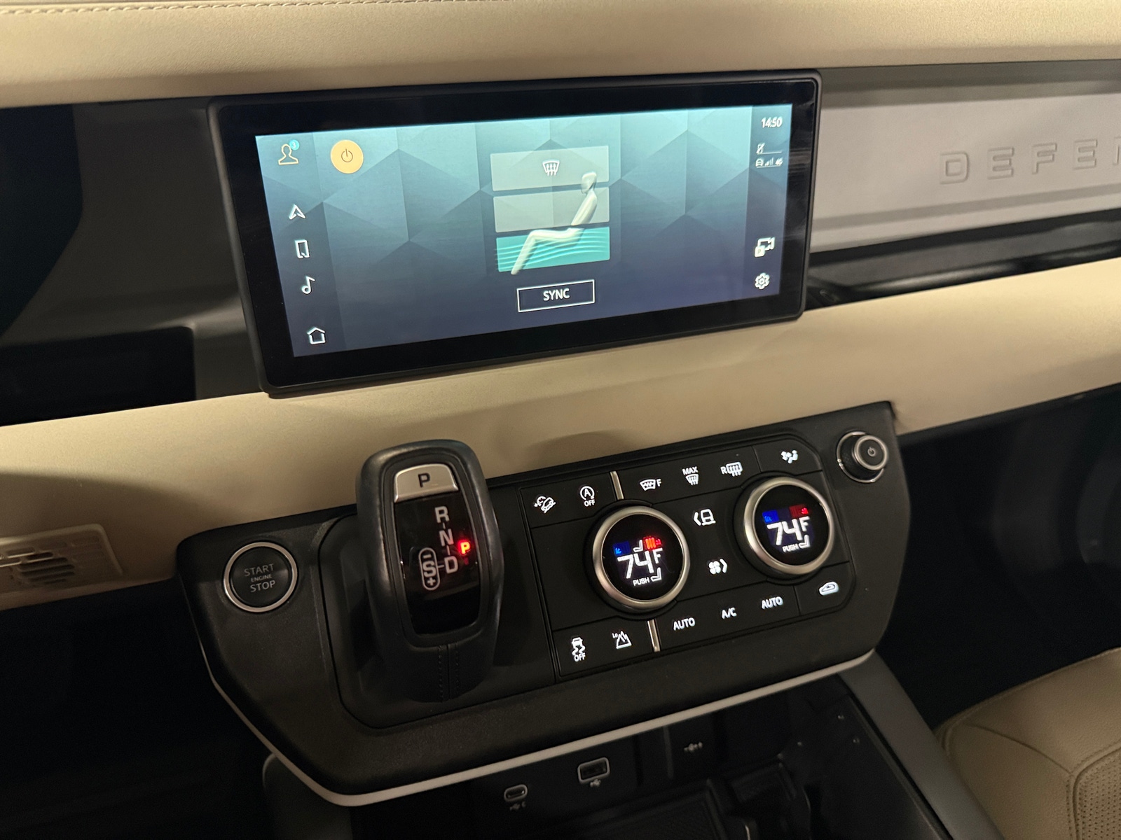 Thumbnail: 2022 Land Rover Defender - 3