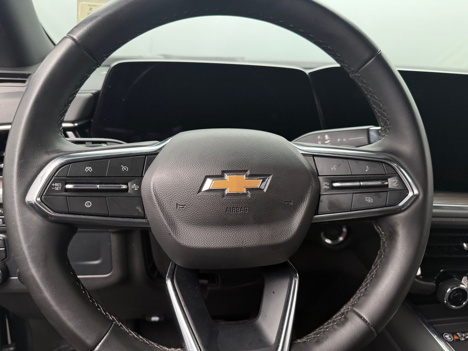 Thumbnail: 2025 Chevrolet Tahoe - 4