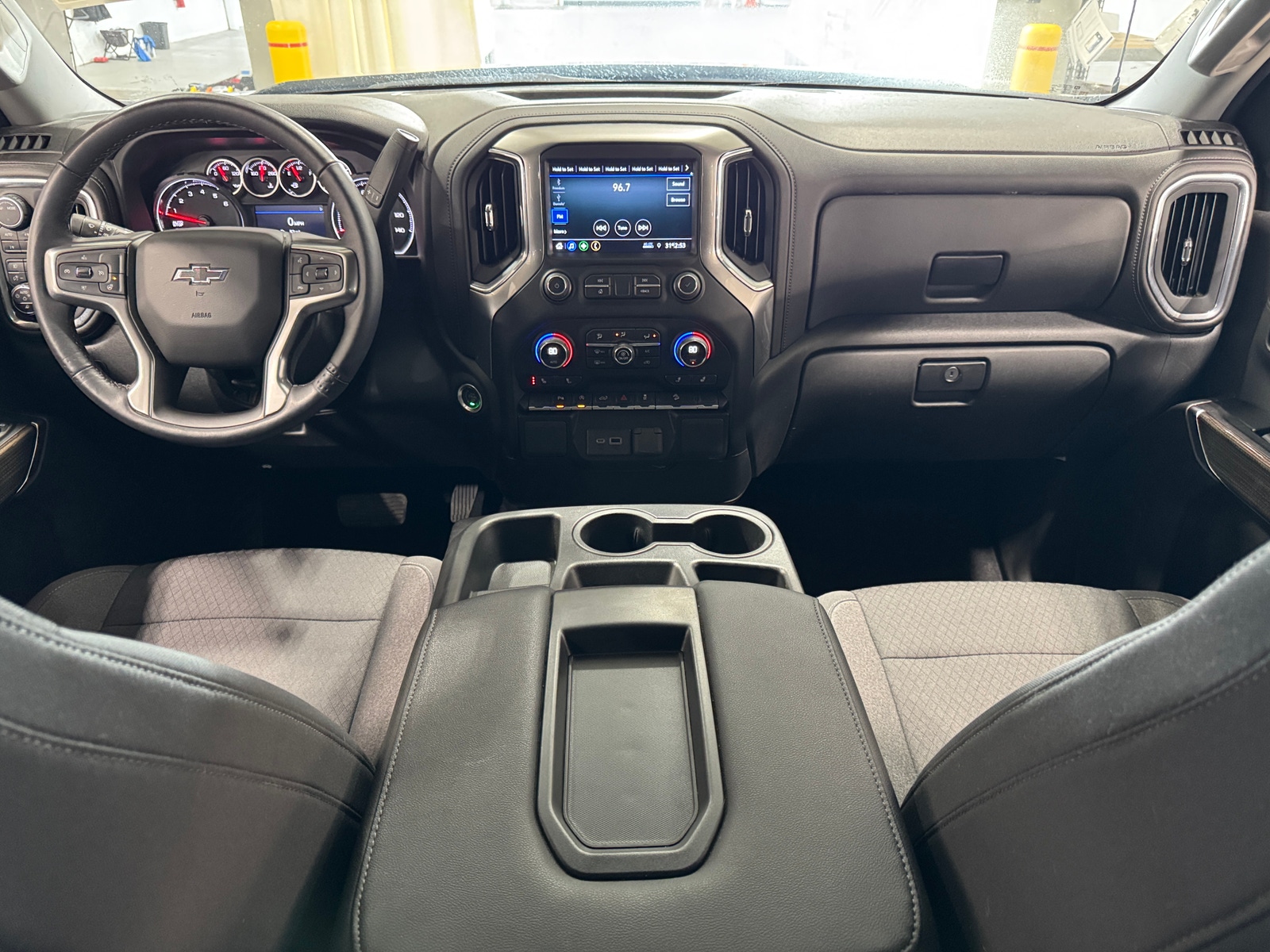 Thumbnail: 2022 Chevrolet Silverado 1500 - 3