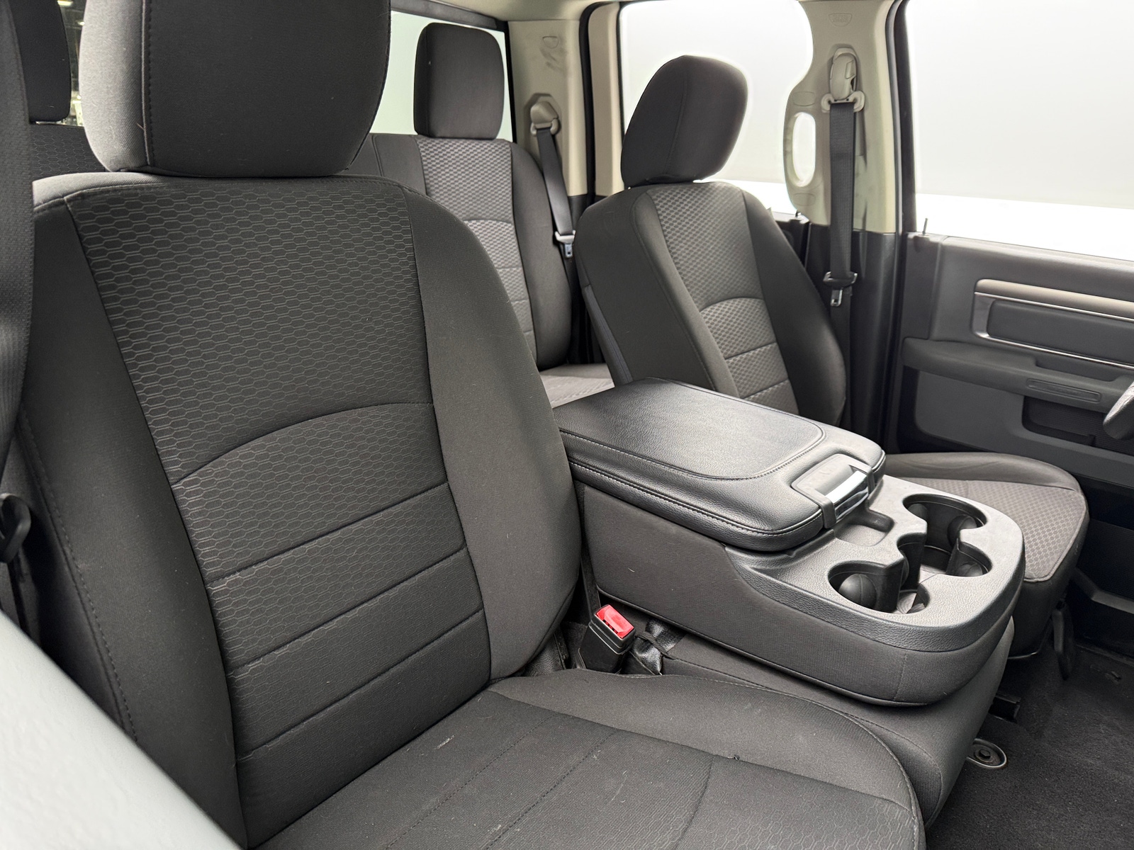 Thumbnail: 2020 RAM 1500 Classic - 2