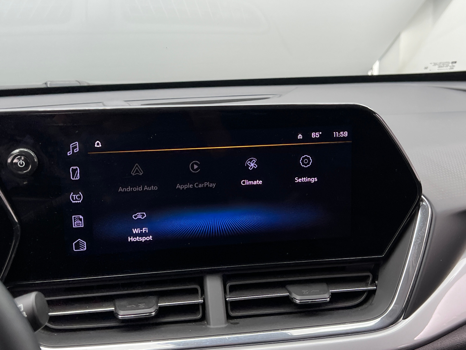 Thumbnail: 2025 Chevrolet Trax - 4