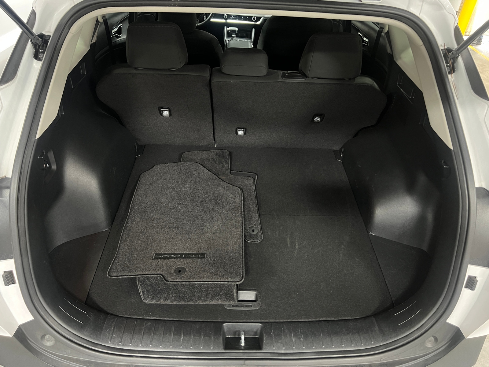 Thumbnail: 2025 Kia Sportage - 7