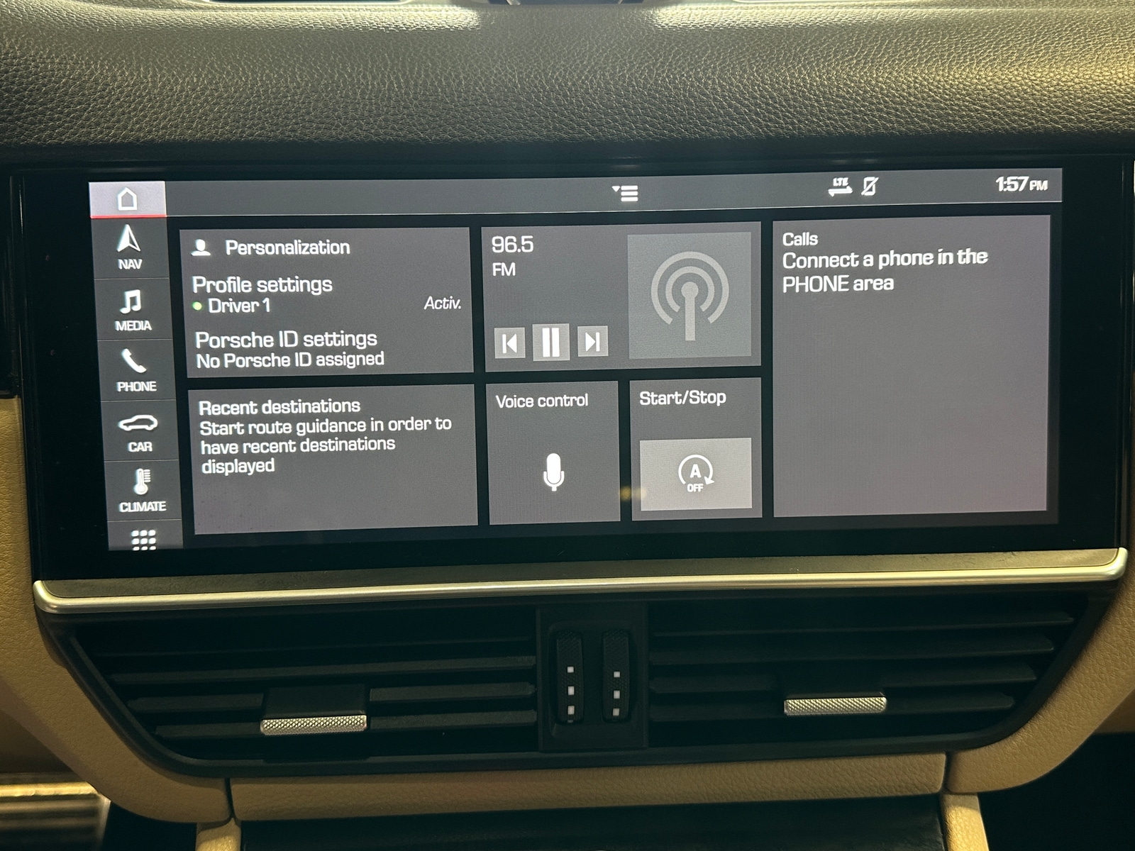 Thumbnail: 2019 Porsche Cayenne - 3