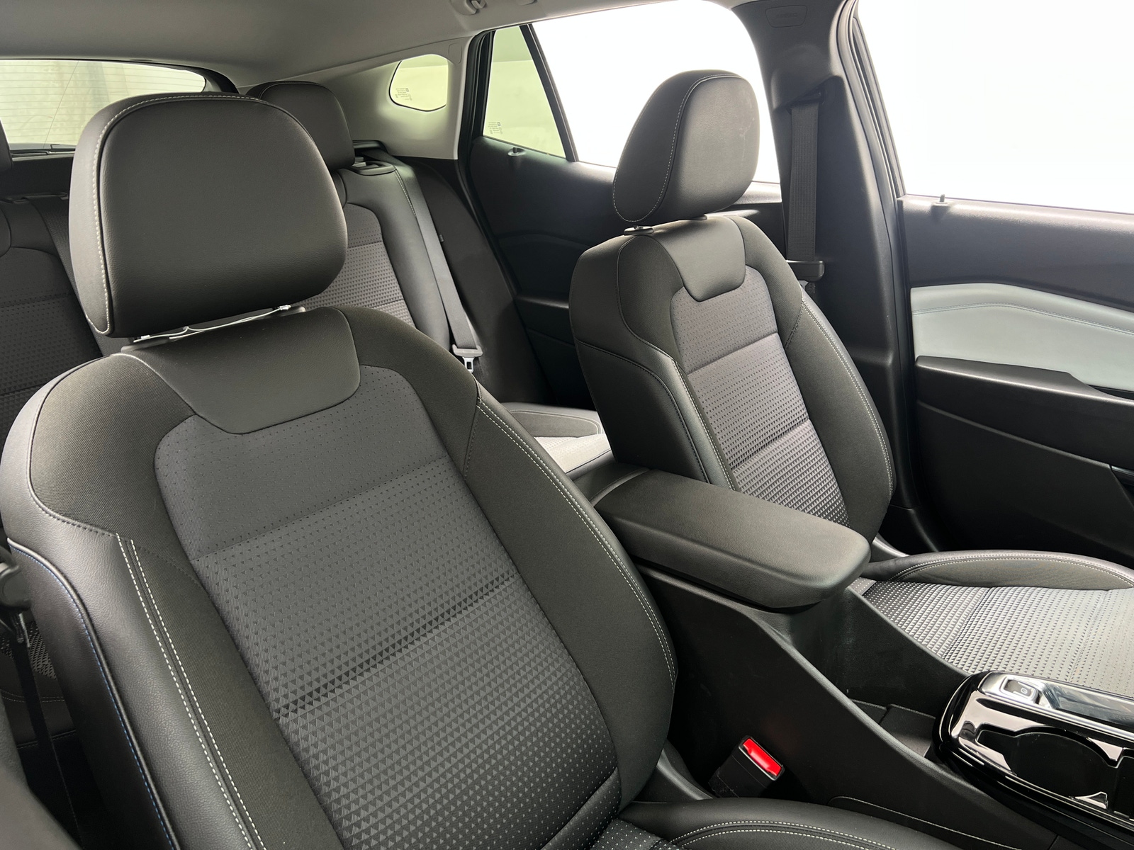 Thumbnail: 2025 Chevrolet Trax - 2