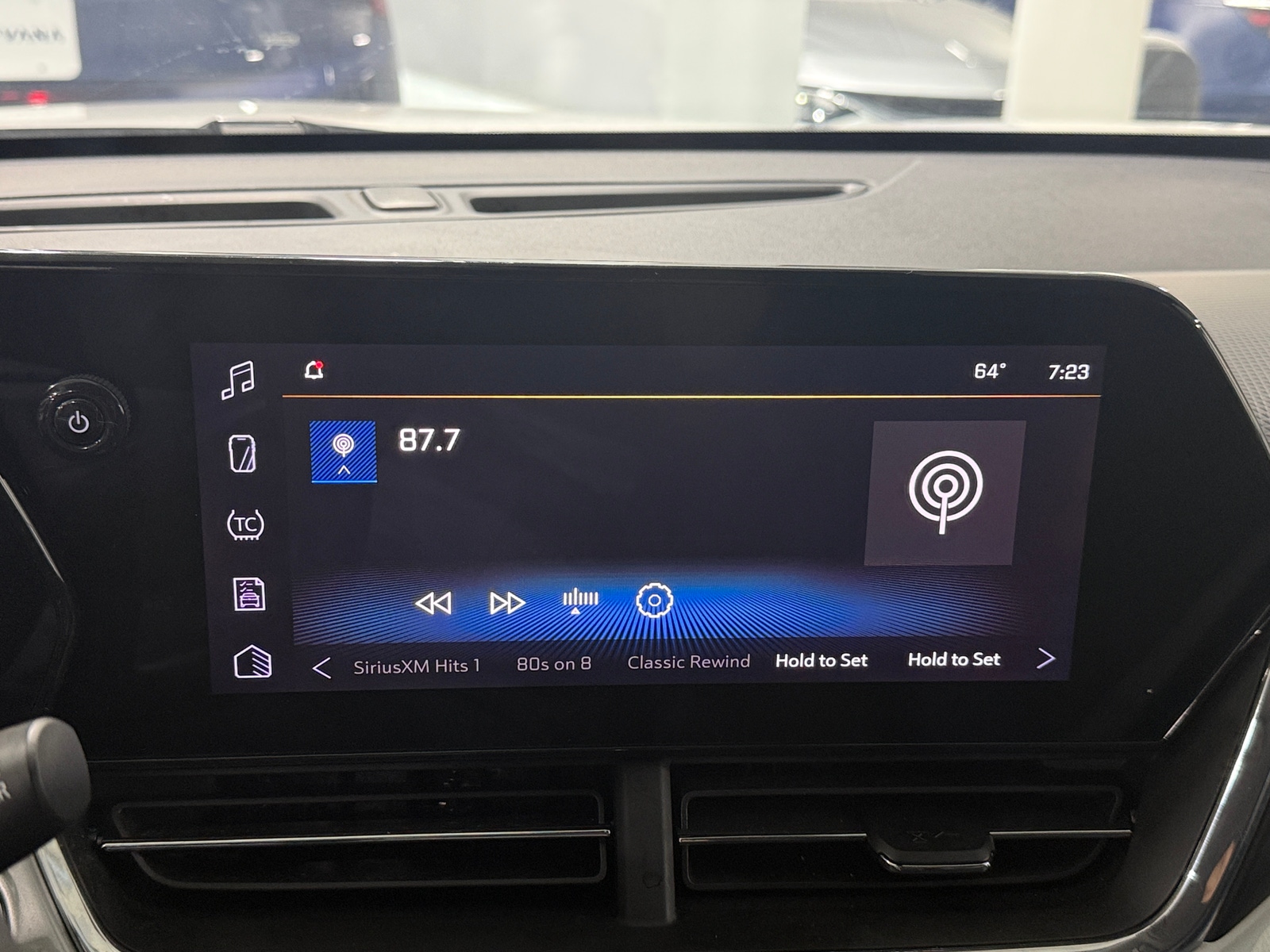 Thumbnail: 2025 Chevrolet Trax - 4