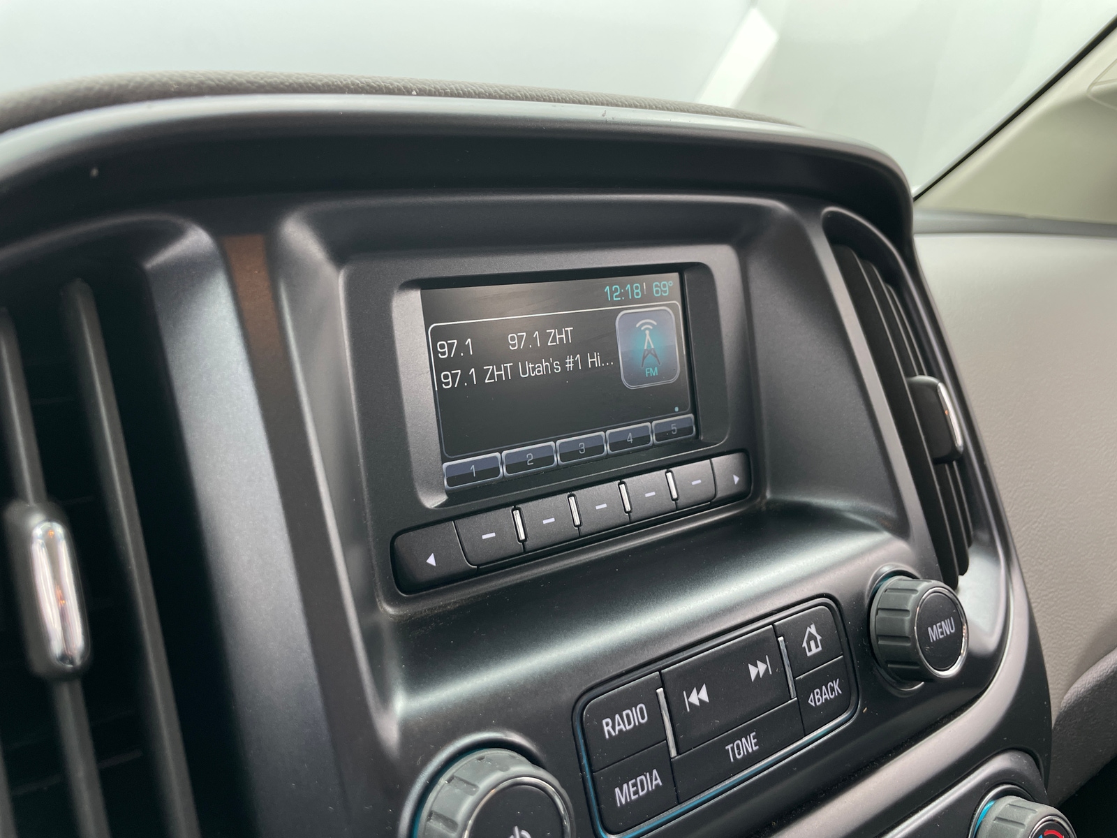 Thumbnail: 2016 Chevrolet Colorado - 4