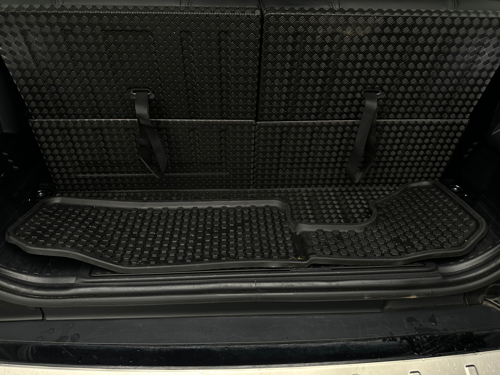 Thumbnail: 2022 Land Rover Defender - 6