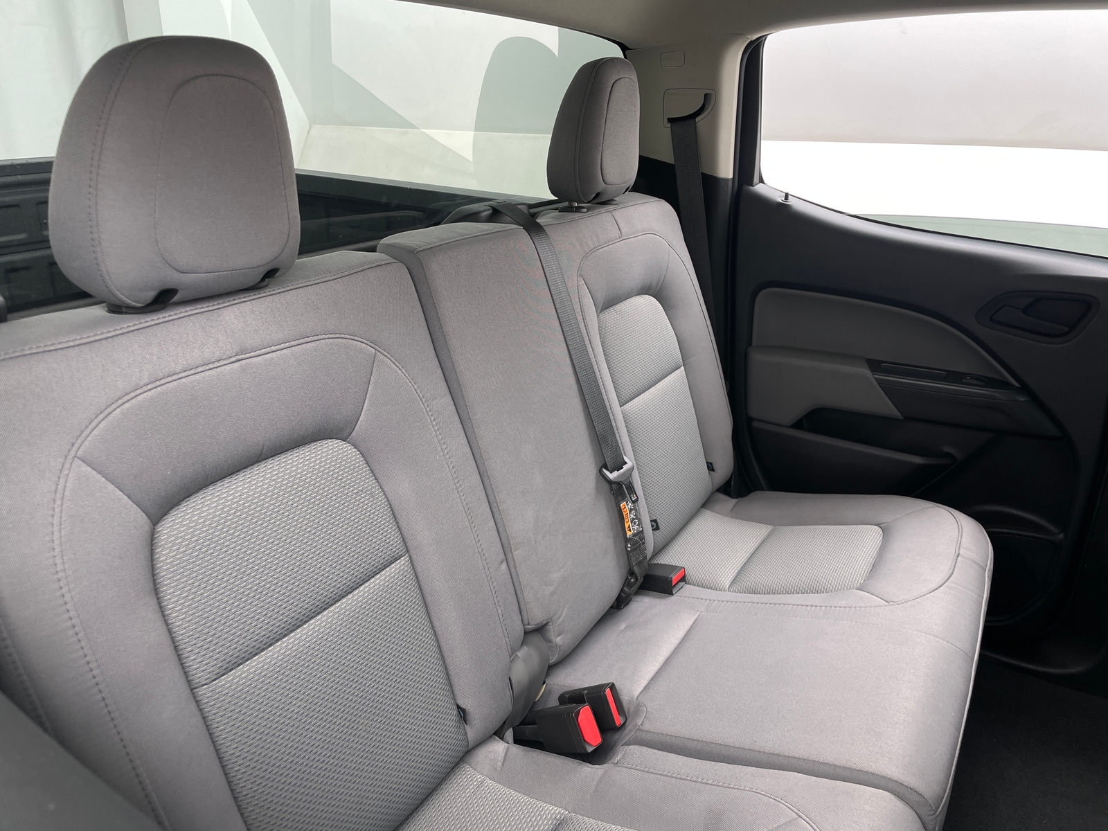 Thumbnail: 2022 Chevrolet Colorado - 6