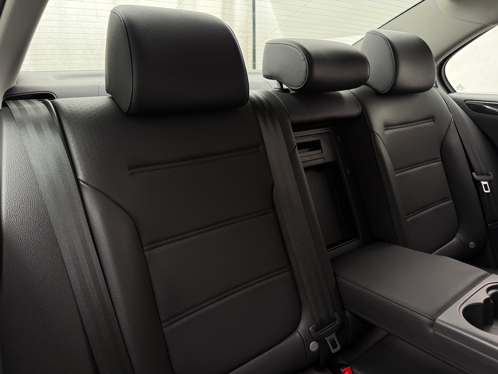 Thumbnail: 2016 Volkswagen Jetta - 5