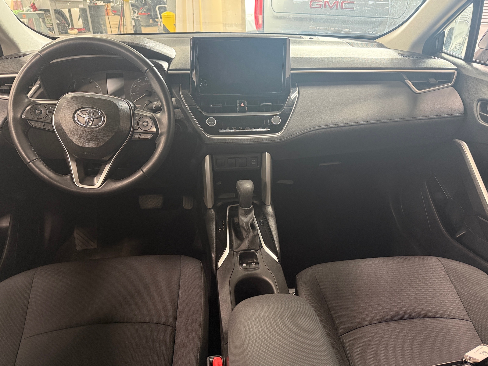 Thumbnail: 2025 Toyota Corolla Cross - 3