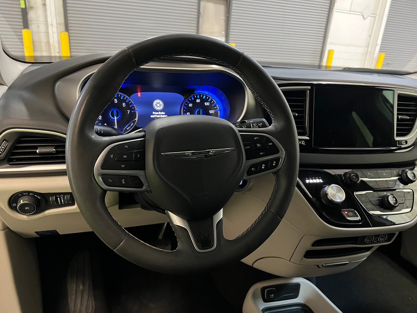 Thumbnail: 2024 Chrysler Pacifica - 4