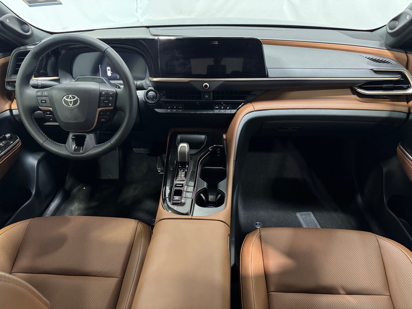 Thumbnail: 2025 Toyota Crown Signia - 2