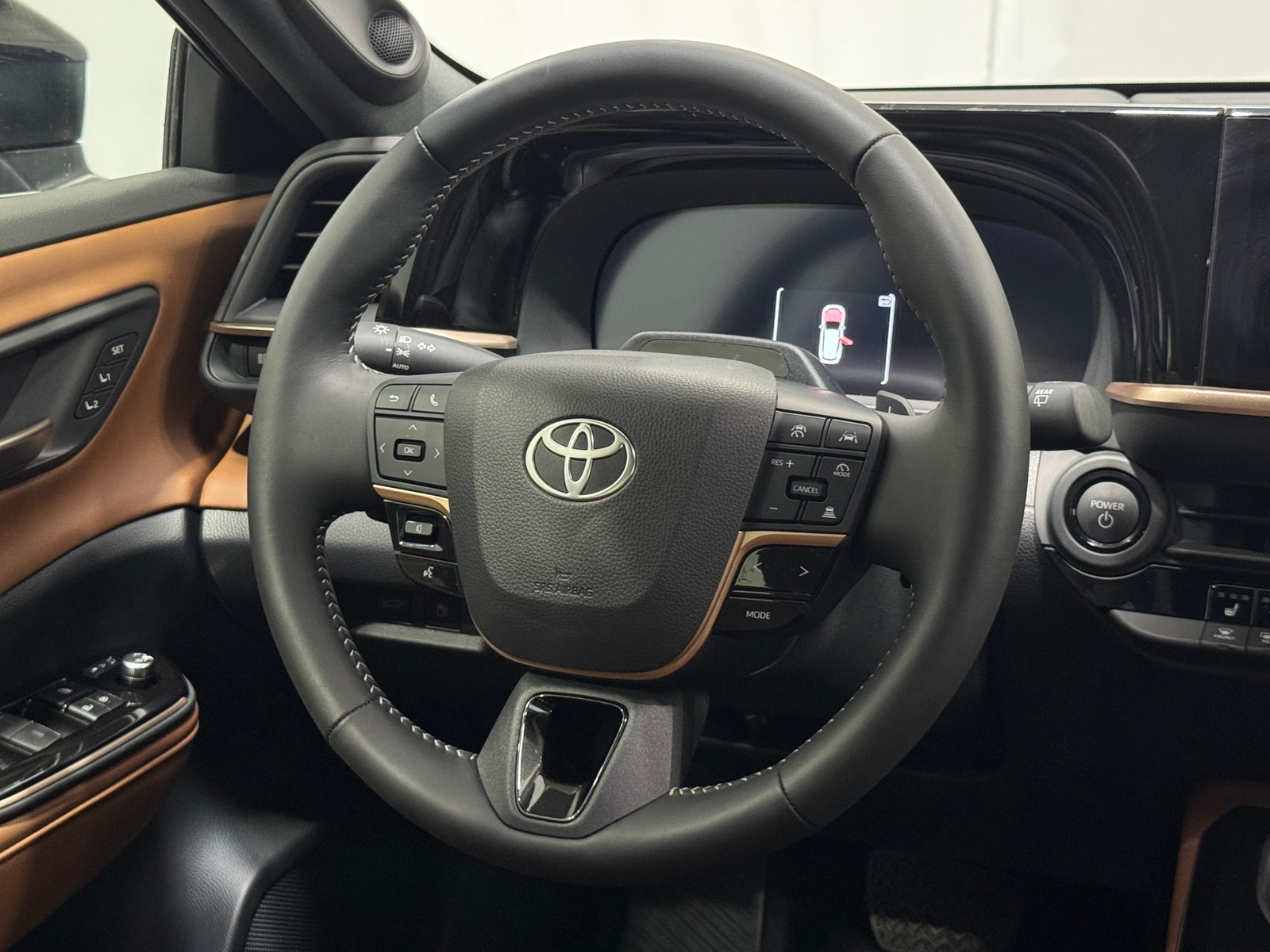 Thumbnail: 2025 Toyota Crown Signia - 4