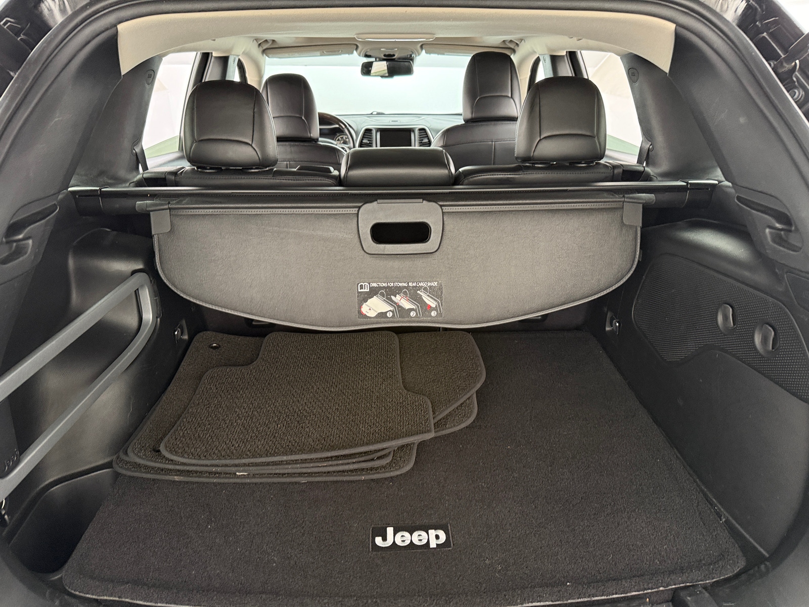 Thumbnail: 2018 Jeep Cherokee - 6