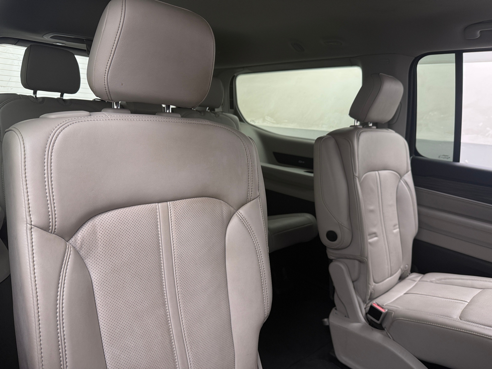 Thumbnail: 2024 Jeep Wagoneer - 5