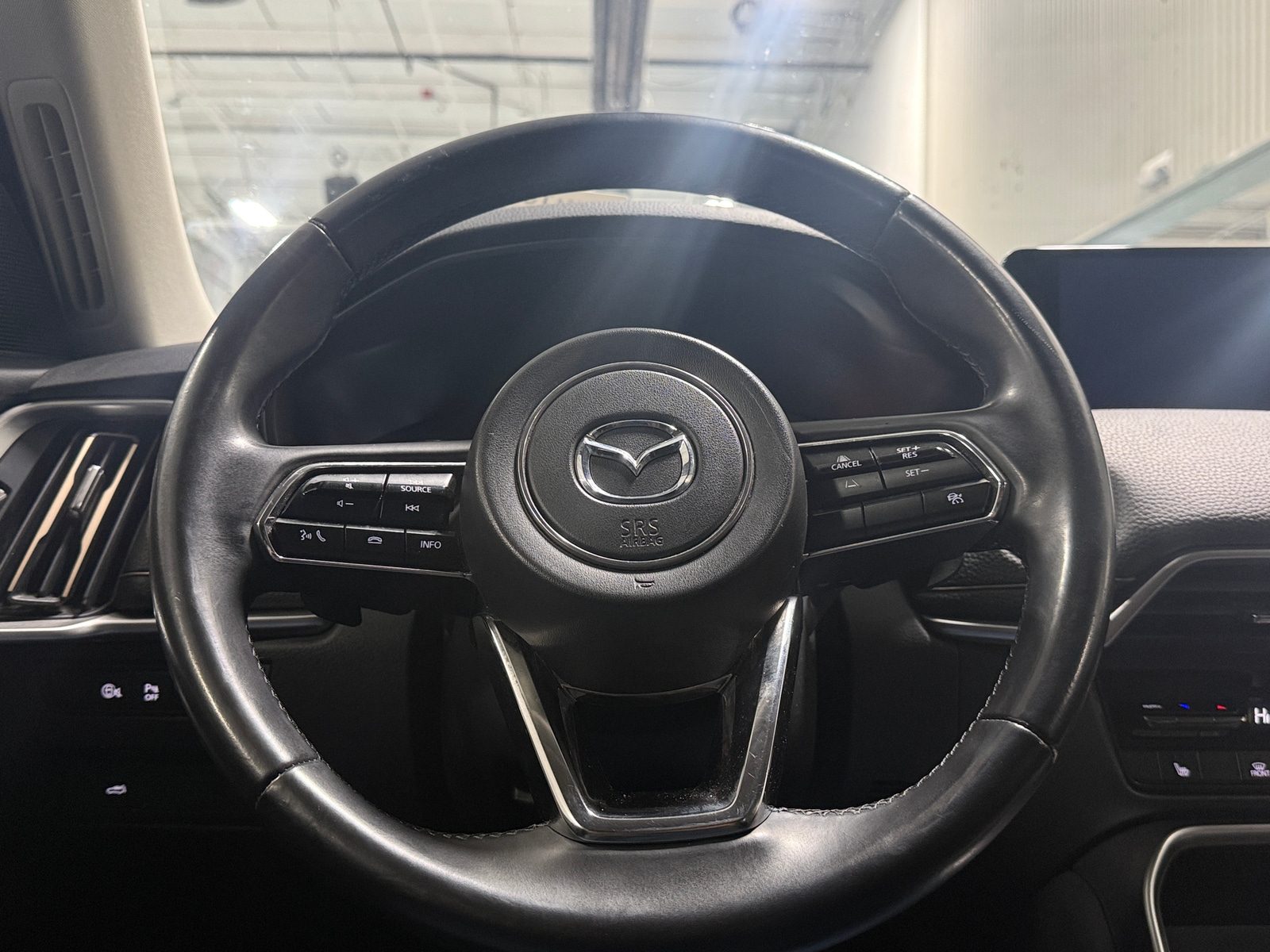 Thumbnail: 2025 Mazda CX-70 - 4