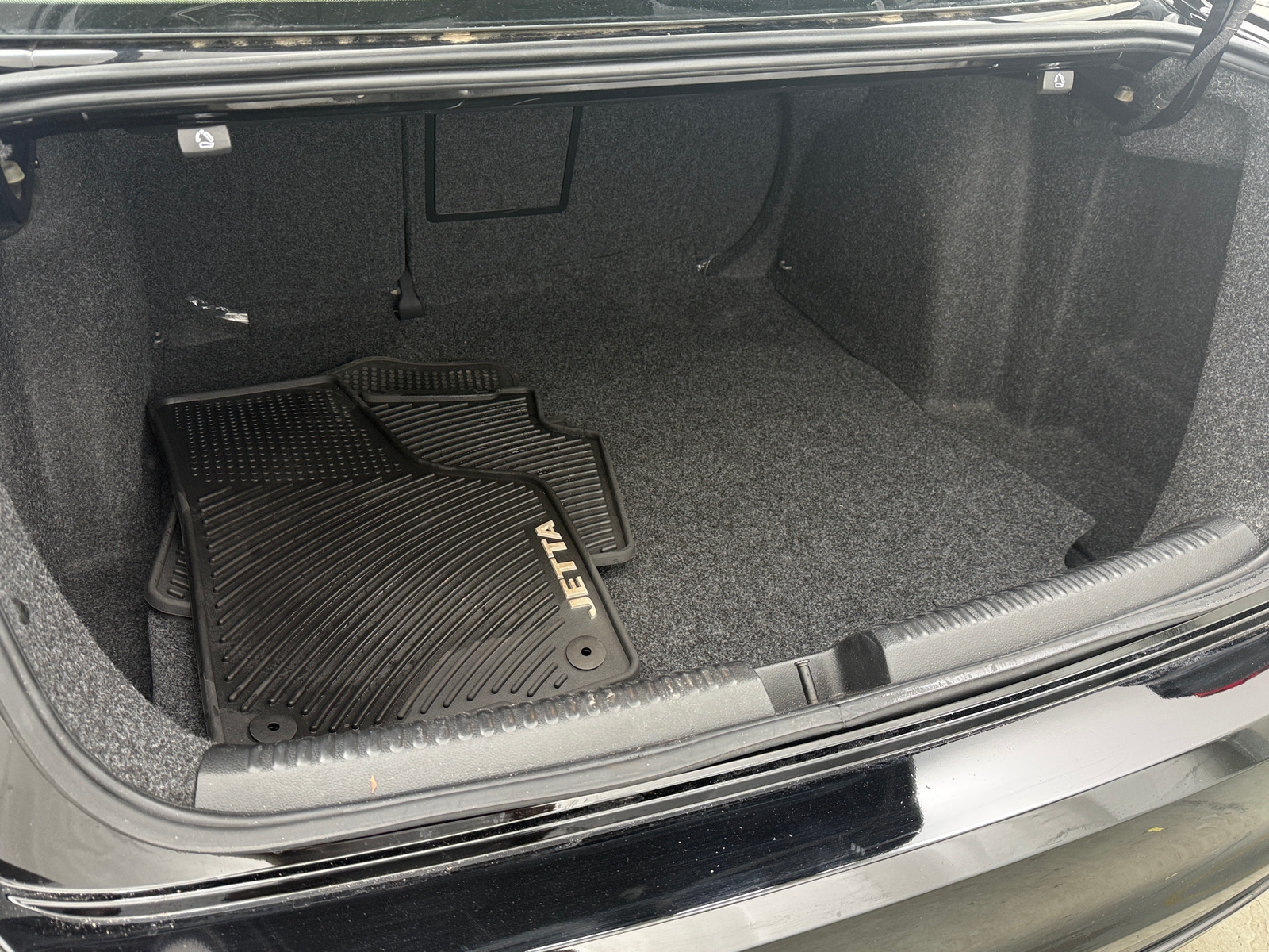 Thumbnail: 2018 Volkswagen Jetta - 6