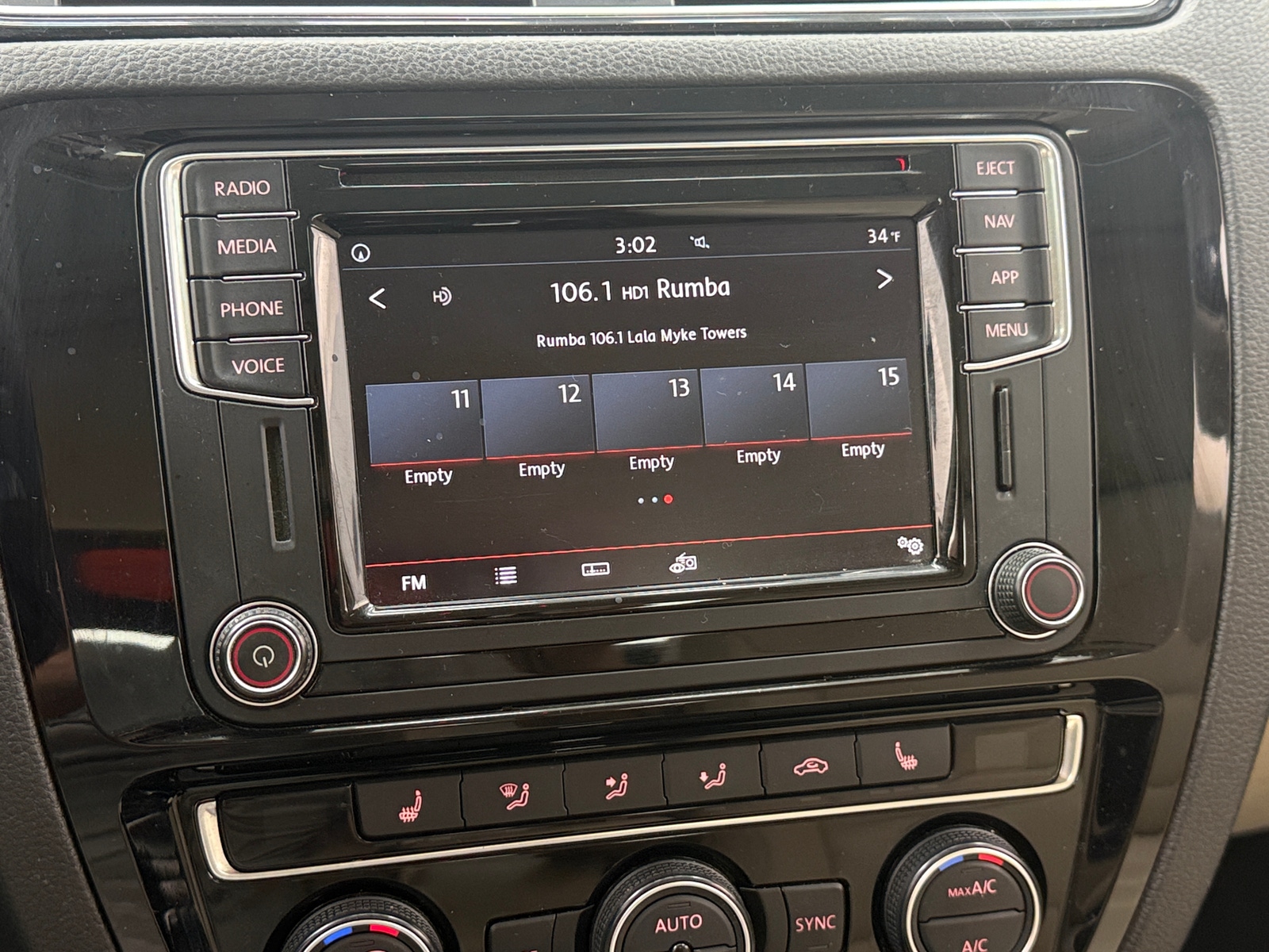 Thumbnail: 2018 Volkswagen Jetta - 3