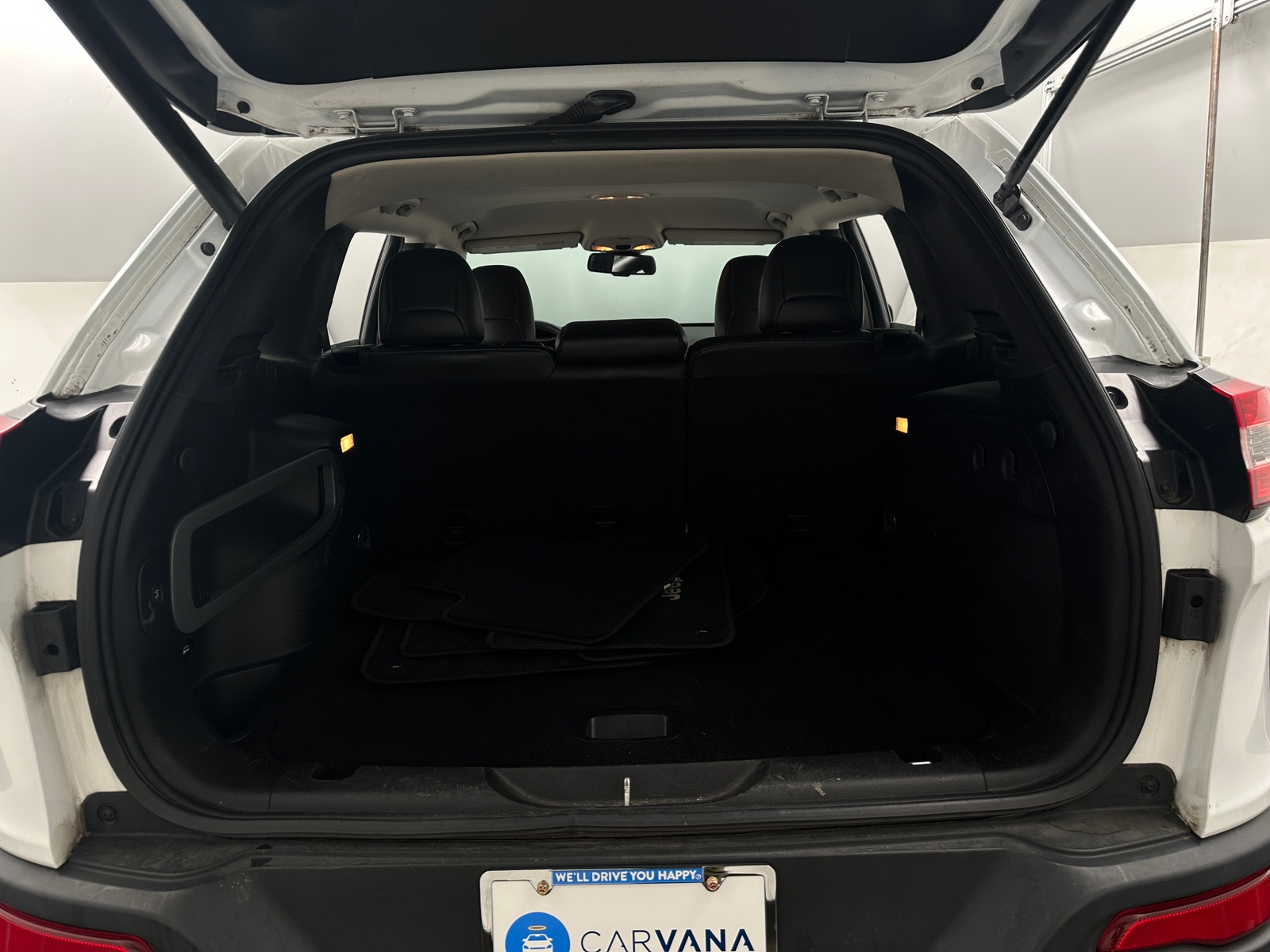 Thumbnail: 2017 Jeep Cherokee - 6