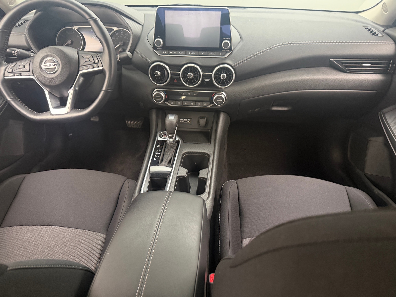 Thumbnail: 2023 Nissan Sentra - 3