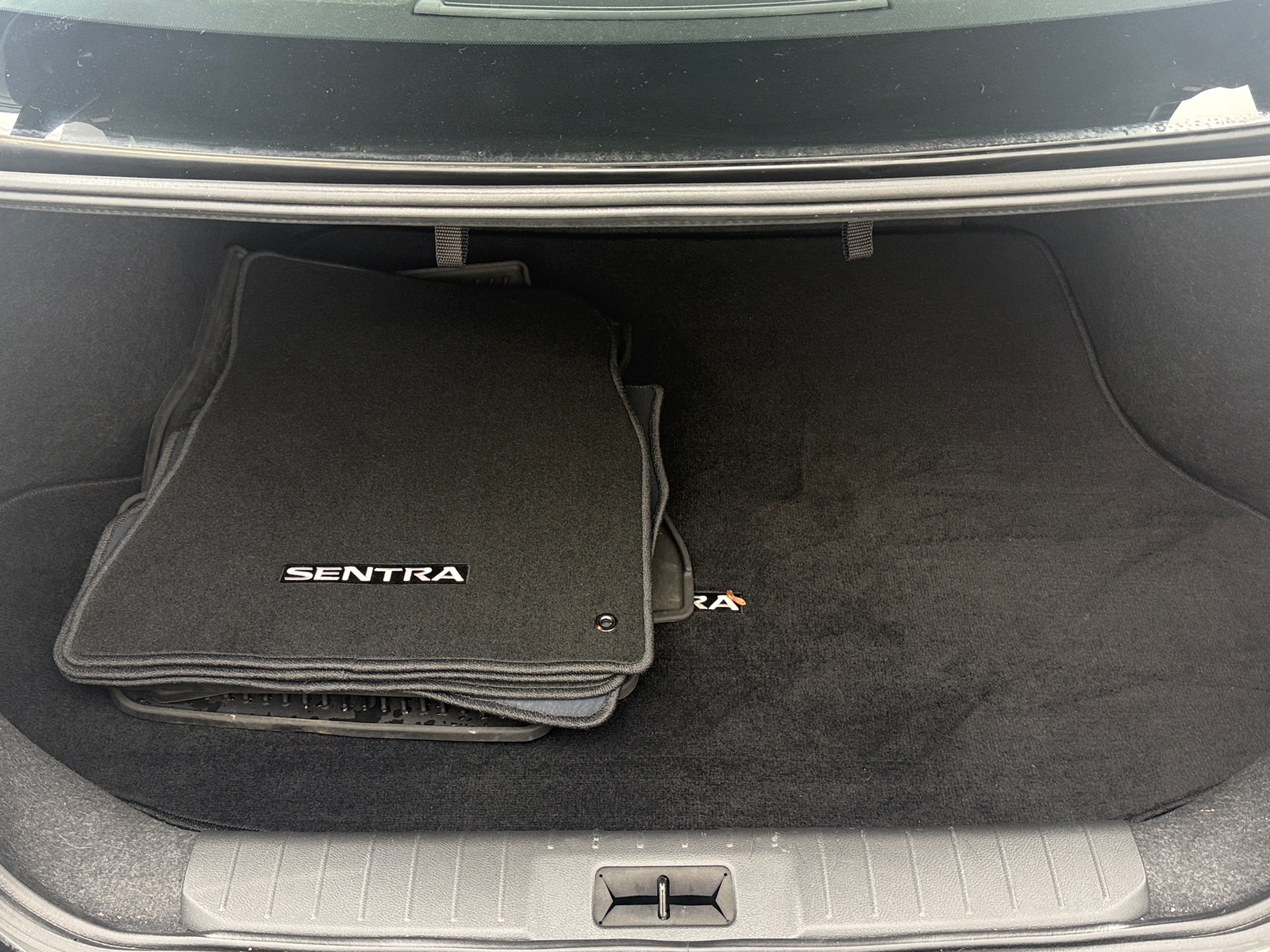 Thumbnail: 2023 Nissan Sentra - 7