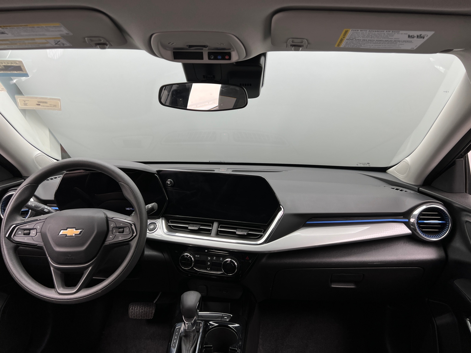 Thumbnail: 2025 Chevrolet Trax - 3