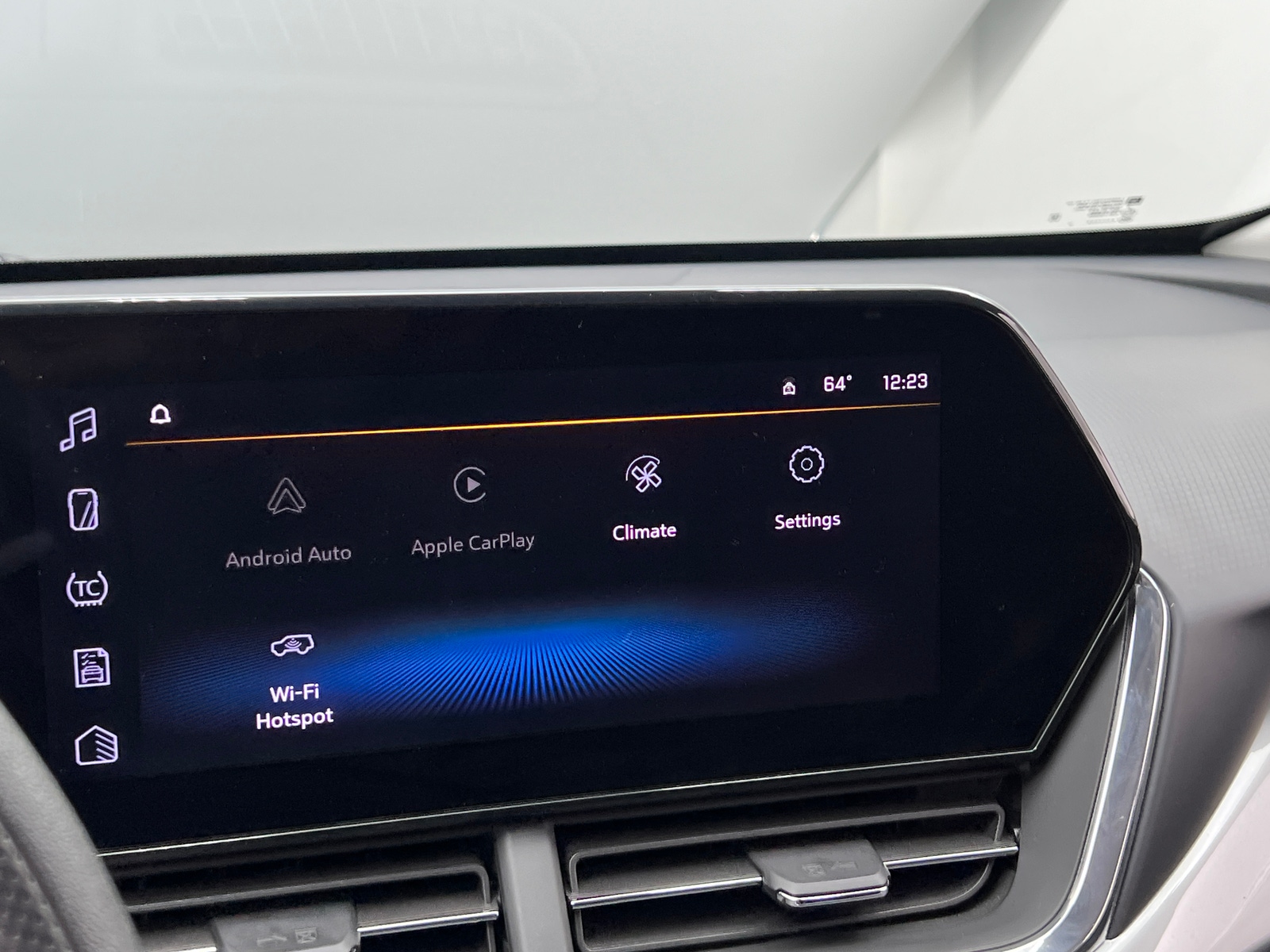 Thumbnail: 2025 Chevrolet Trax - 4