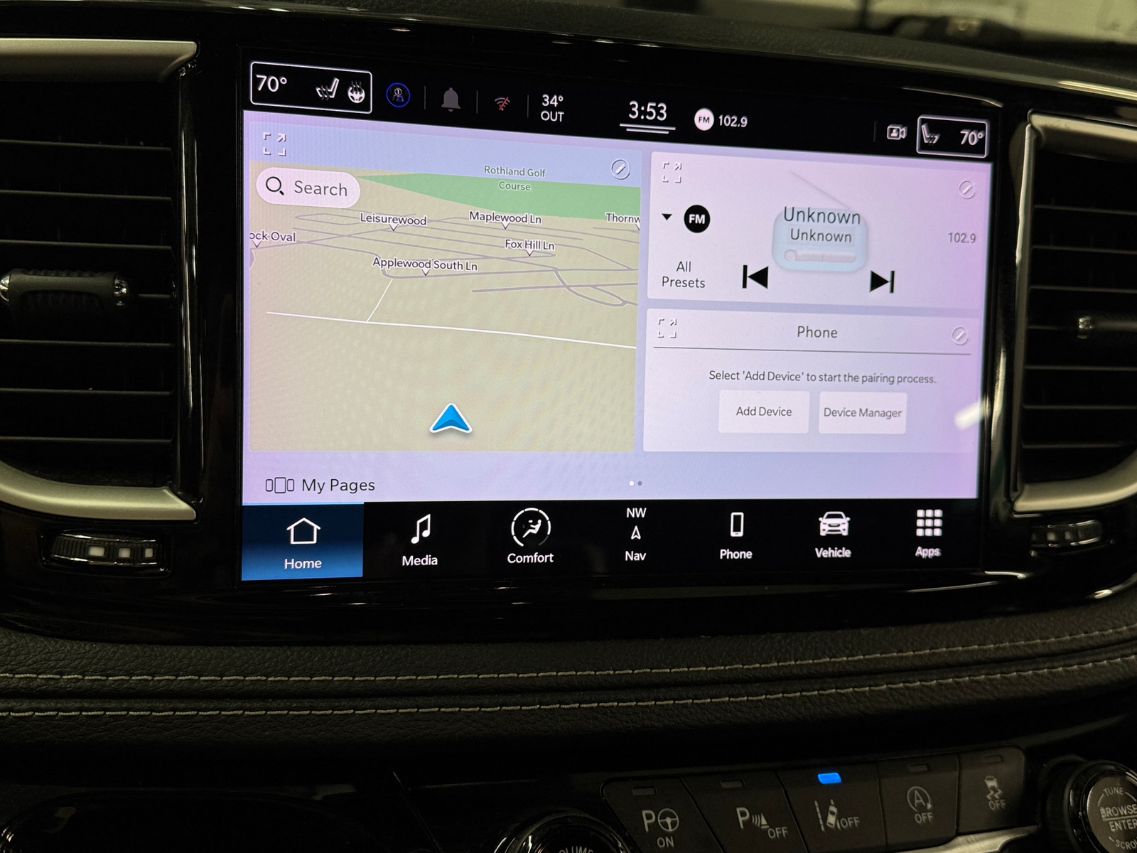 Thumbnail: 2022 Chrysler Pacifica - 3