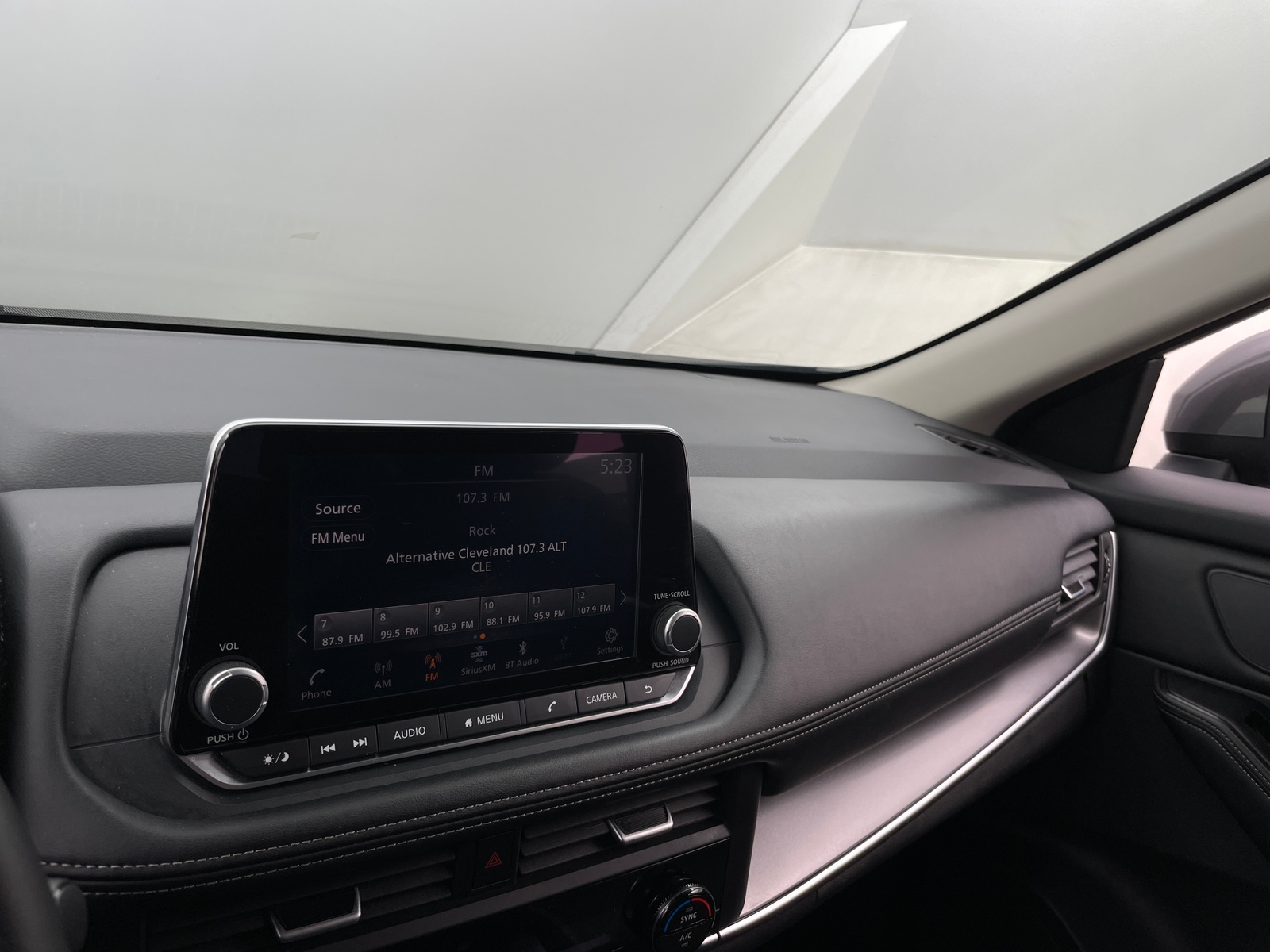 Thumbnail: 2025 Nissan Rogue - 4