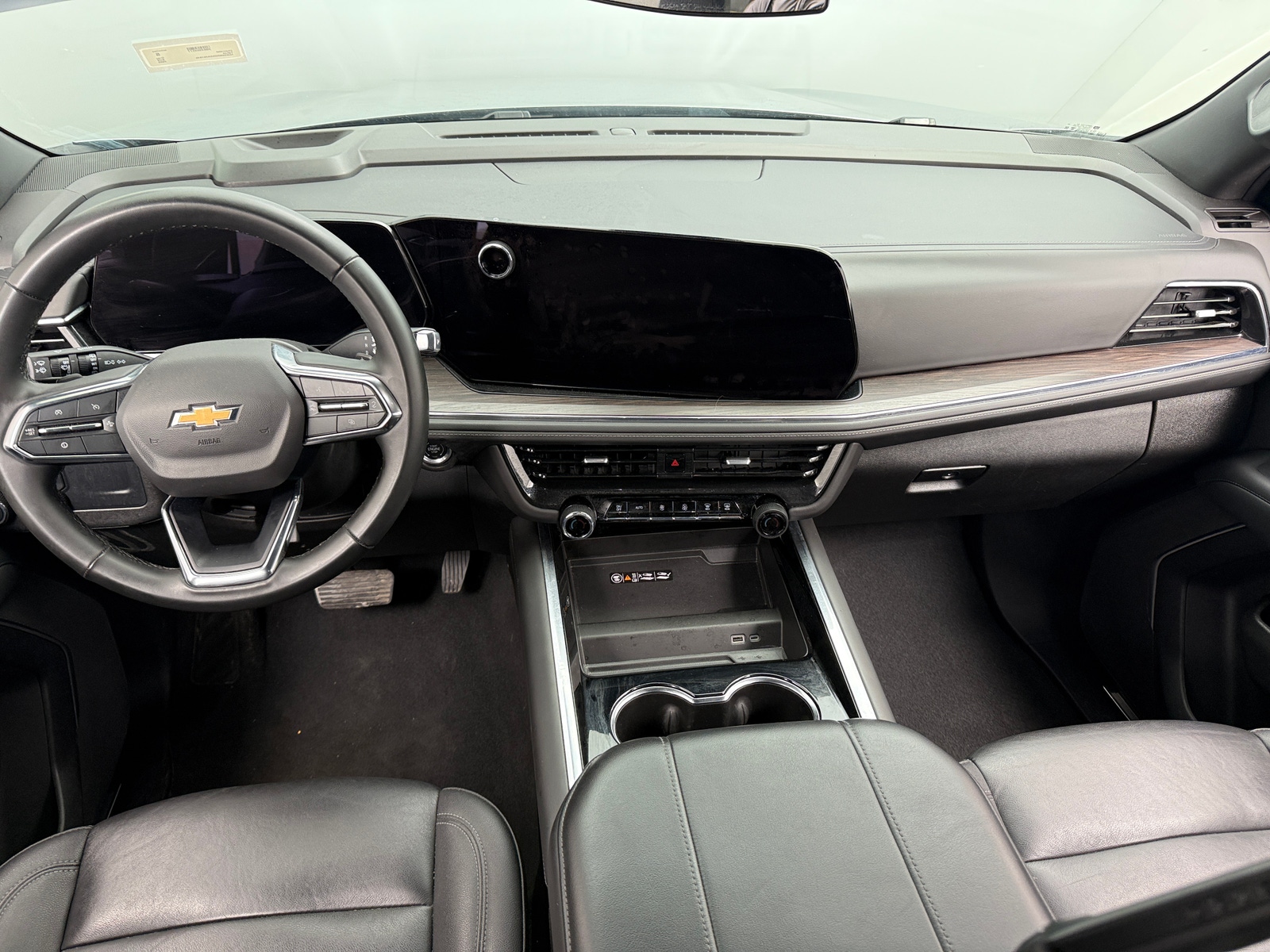 Thumbnail: 2025 Chevrolet Tahoe - 2